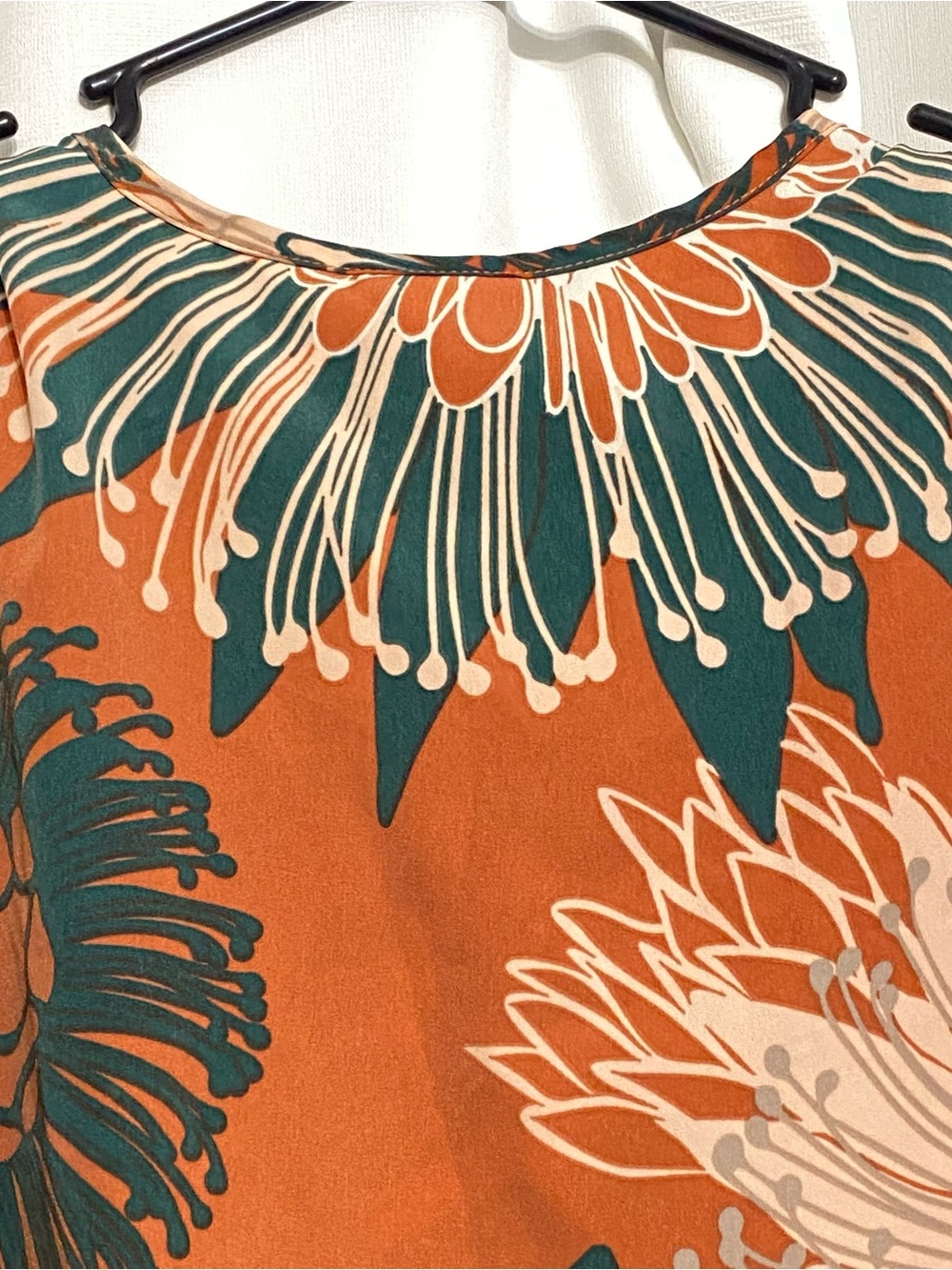 Manuhealii Womens Small Orange Green Tropical Floral Print Tank Top Shirt Pocket